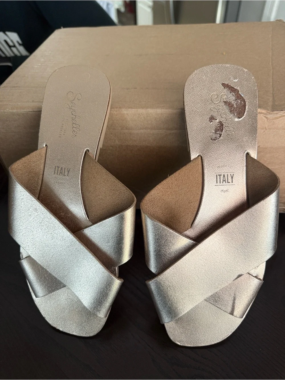Seychelles stylish se�noretta